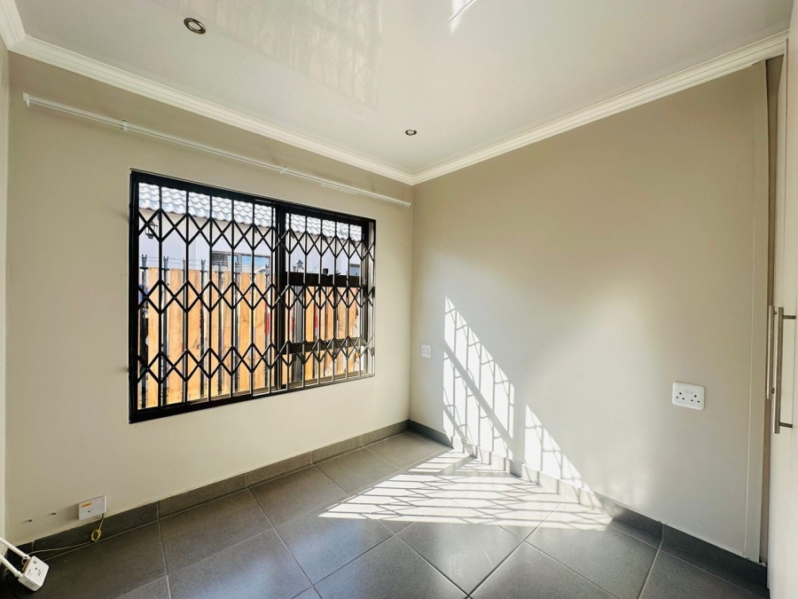 3 Bedroom Property for Sale in Bloemspruit Free State